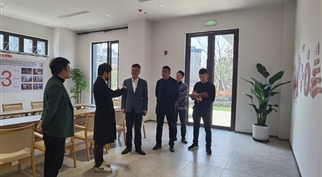 365英国上市赴沪考察学习养老项目